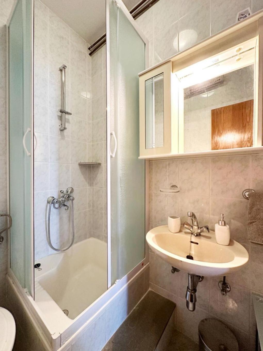 Apartments Mihaela Трогир Экстерьер фото