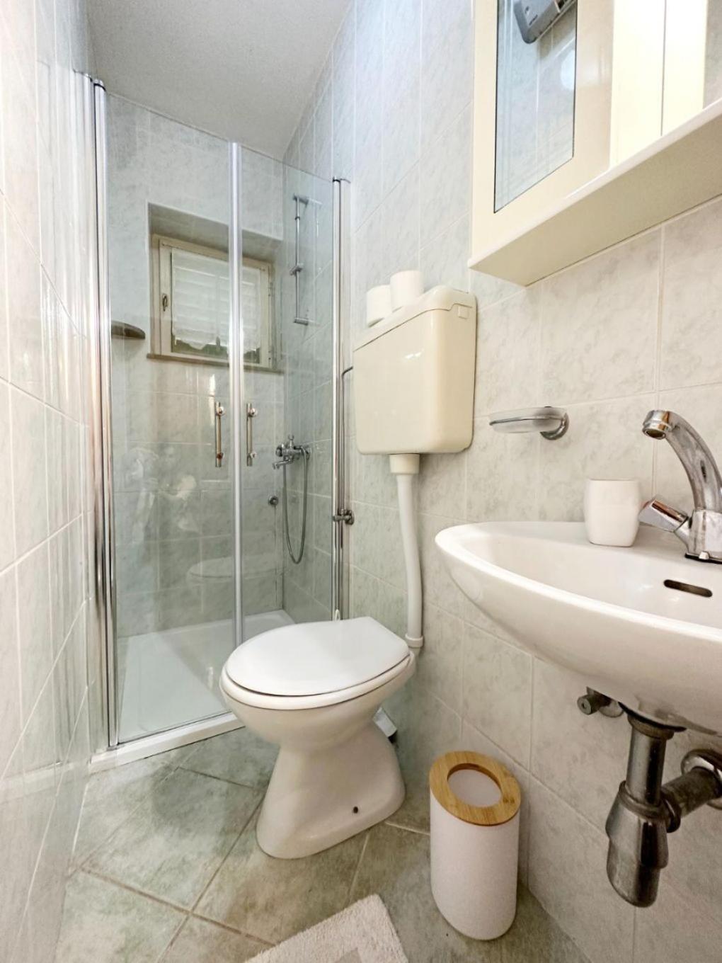 Apartments Mihaela Трогир Экстерьер фото