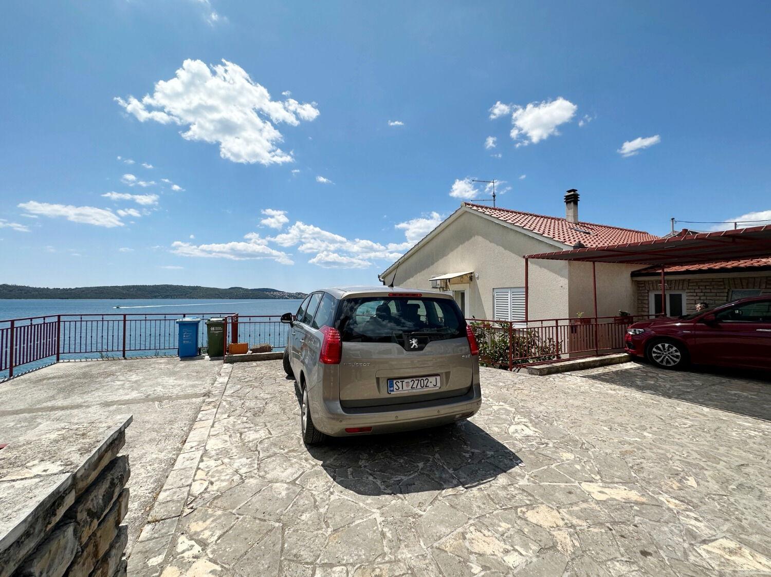 Apartments Mihaela Трогир Экстерьер фото